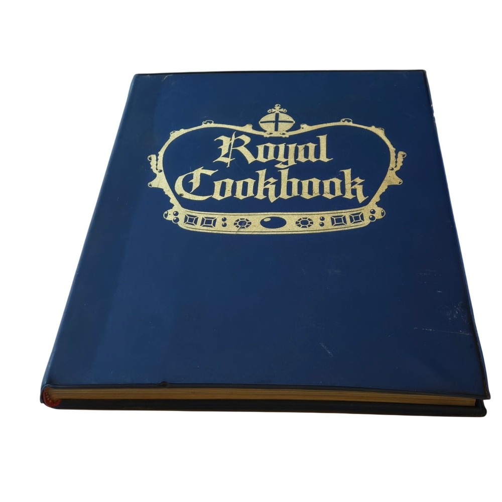 Vintage Royal Cookbook 1970s Hardcover Illustrated‎ Recipes Gift Book